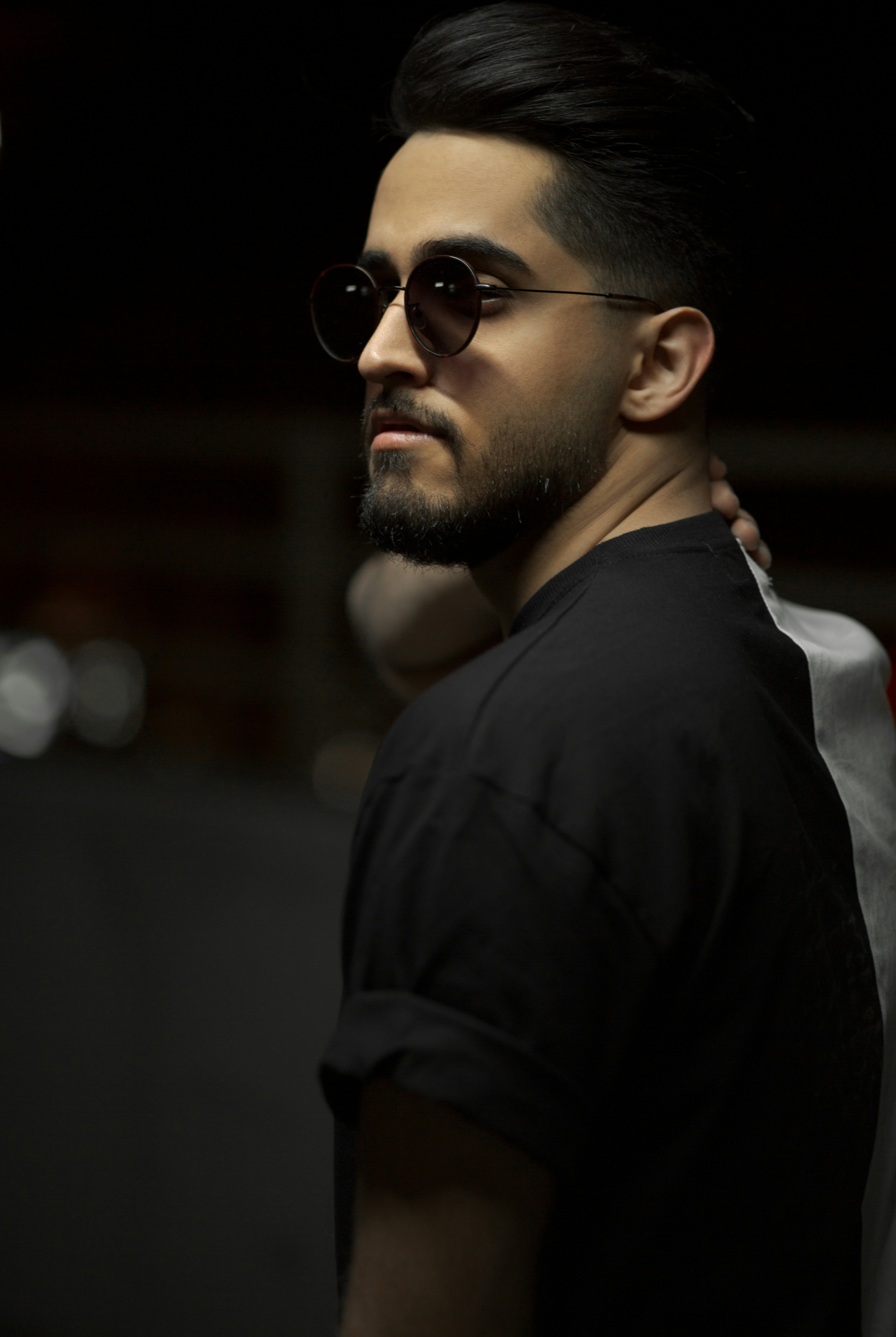 专题：都市关系与克制视觉图